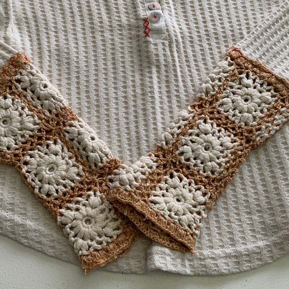 Free People Thermal Long Sleeve Granny Square Crochet Cuffs Top Size XS - Picture 15 of 16